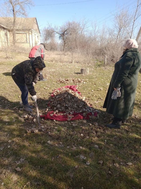 В Старобешевском округе прошла акция "День чистоты" В Старобешевском округе прошла акция "День чистоты"