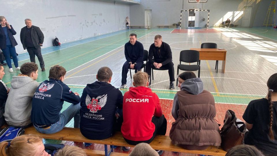 14 марта 2026 года на базе СК «ТРУБНИК» г.о. Харцызск, состоялась встреча именитых российских боксёров : 14 марта 2026 года на базе СК «ТРУБНИК» г.о. Харцызск, состоялась встреча именитых российских боксёров :