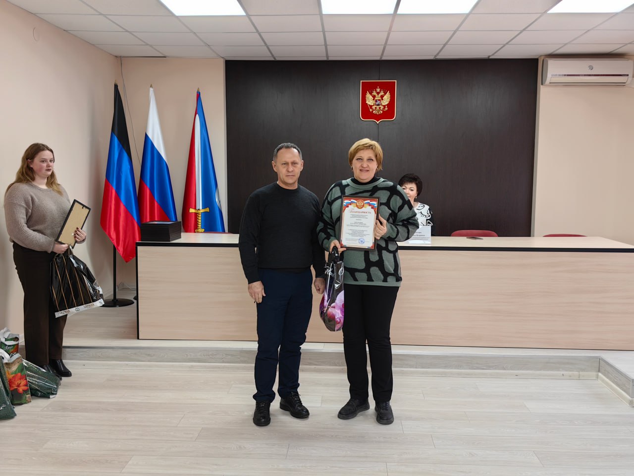 Александр Пеняев: Поздравил с профессиональным праздником работников жилищно-коммунального хозяйства округа Александр Пеняев: Поздравил с профессиональным праздником работников жилищно-коммунального хозяйства округа