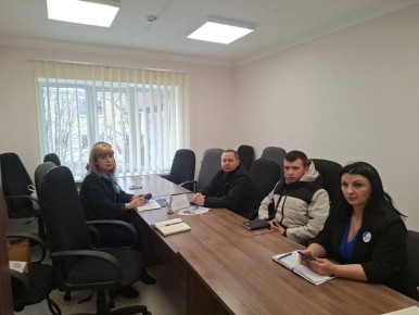 Специалисты центра занятости Волновахи рассказали о мерах поддержки для участников специальной военной операции и членов их семей в сфере занятости населения