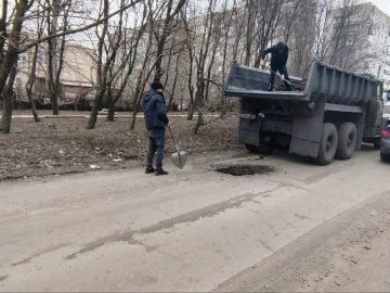 В Шахтерске провели работы по устранению ямочности