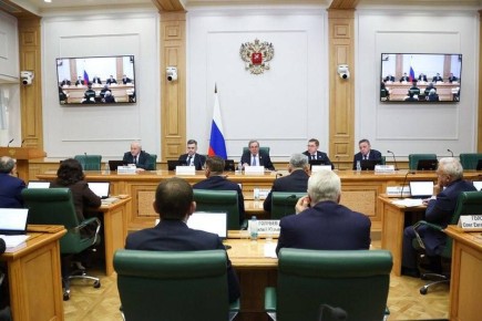 Александр Волошин: #работа_в_СФ. Сегодня в Совете Федерации прошло очередное заседание Комитета по федеративному устройству, региональной политике, местному самоуправлению и делам Севера под председательством Владимира...