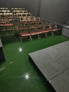 Донецкий Новый театр затопило из-за прорыва отопления в соседнем подъезде