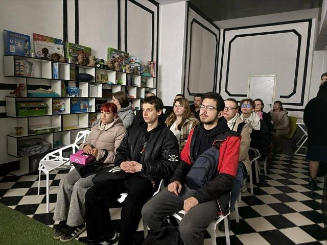 В Центре культуры и досуга «Виктория» состоялось важное мероприятие для обучающихся старших классов амвросиевских школ В Центре культуры и досуга «Виктория» состоялось важное мероприятие для обучающихся старших классов амвросиевских школ