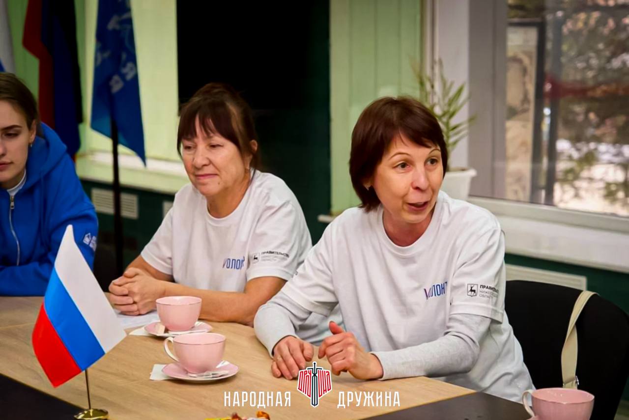 На пути к общим целям!. Дружинники Мангуша встретились с волонтёрами Дома народного единства, где участники поделились своим опытом добровольческой деятельности На пути к общим целям!. Дружинники Мангуша встретились с волонтёрами Дома народного единства, где участники поделились своим опытом добровольческой деятельности