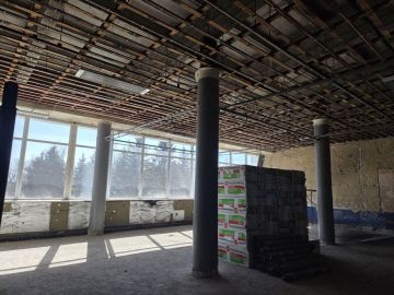 В Ждановском городском Центре культуры и досуга идет капитальный ремонт при поддержке Колымы