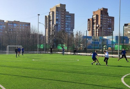 В Мариуполе полицейские провели товарищеский матч по футболу