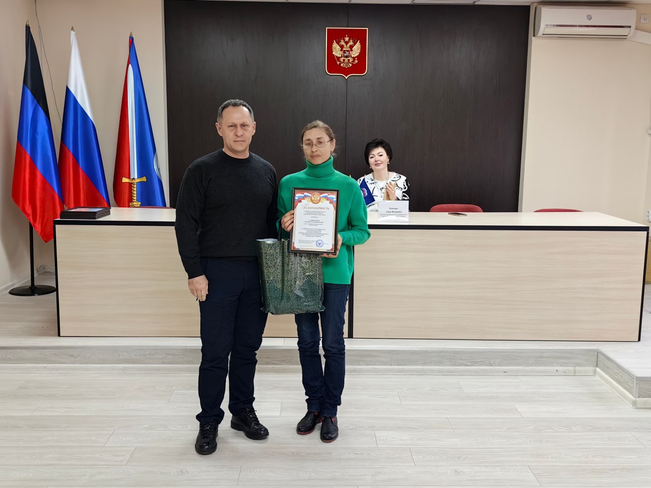 Александр Пеняев: Поздравил с профессиональным праздником работников жилищно-коммунального хозяйства округа Александр Пеняев: Поздравил с профессиональным праздником работников жилищно-коммунального хозяйства округа