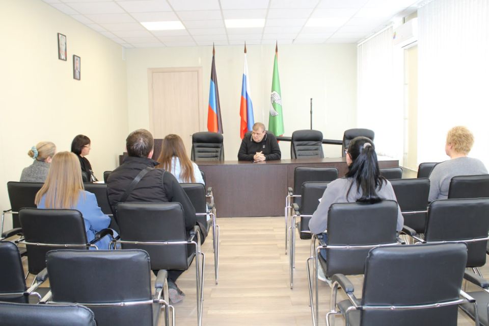 В администрации городского округа Горловка состоялось совещание по адаптации помещений и придомовой территории для инвалидов-участников СВО В администрации городского округа Горловка состоялось совещание по адаптации помещений и придомовой территории для инвалидов-участников СВО