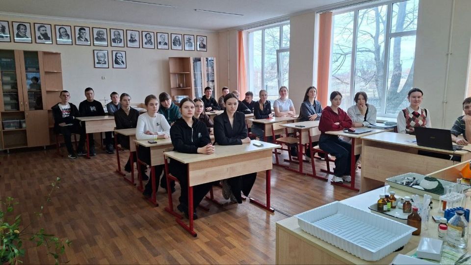 #АгроКлассы_ДОНАГРА. Открываем двери в мир аграрных профессий! Донбасская аграрная академия продолжают активную работу по развитию сети агротехнологических классов в ДНР #АгроКлассы_ДОНАГРА. Открываем двери в мир аграрных профессий! Донбасская аграрная академия продолжают активную работу по развитию сети агротехнологических классов в ДНР