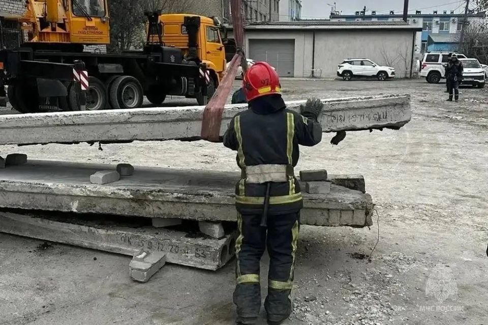 В результате ночной атаки БПЛА было повреждено почтовое отделение В результате ночной атаки БПЛА было повреждено почтовое отделение