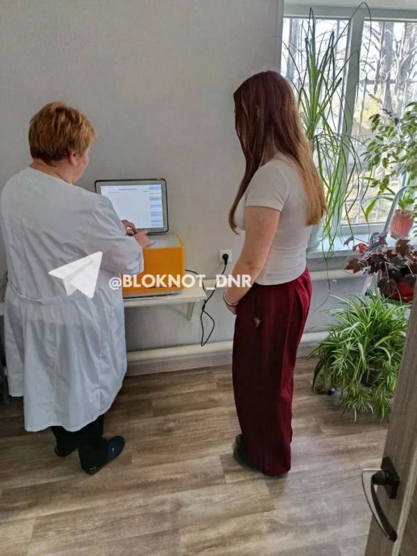 «Я хочу стать агрономом»: в Тельмановской лаборатории прошла экскурсия для юной гимназистки «Я хочу стать агрономом»: в Тельмановской лаборатории прошла экскурсия для юной гимназистки