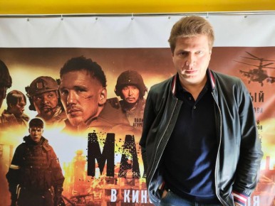 «Кино, трогающее до слез»: В Донецке прошел спецпоказ художественного фильма «Малыш» о 18-летнем добровольце из ДНР