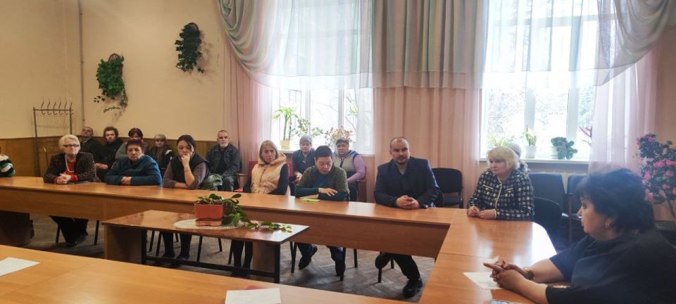 Роман Конев: 17 марта 2026 года состоялся приём граждан депутатом Горловского городского совета Донецкой Народной Республики первого созыва Неллей Якуненко в Горловском техникуме (филиал) ФГБОУ ВО «Донецкий государственный... Роман Конев: 17 марта 2026 года состоялся приём граждан депутатом Горловского городского совета Донецкой Народной Республики первого созыва Неллей Якуненко в Горловском техникуме (филиал) ФГБОУ ВО «Донецкий государственный...
