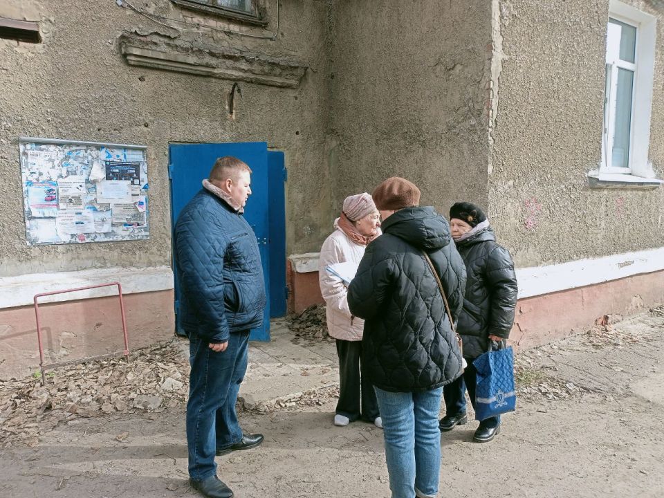Иван Приходько: В Калининском районе Горловки продолжается реализация проекта «Управдом» Иван Приходько: В Калининском районе Горловки продолжается реализация проекта «Управдом»