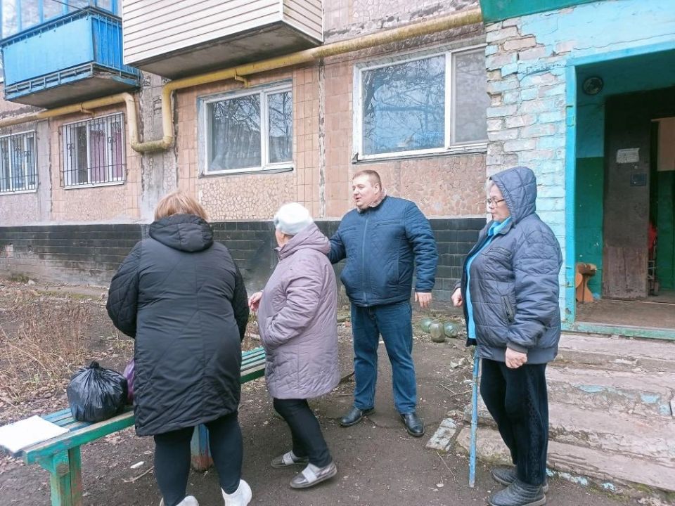 Иван Приходько: В Калининском районе Горловки продолжается реализация проекта «Управдом» Иван Приходько: В Калининском районе Горловки продолжается реализация проекта «Управдом»