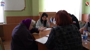 Секретарь Енакиевского местного отделения партии «Единая Россия» Игорь Мартынов провёл личный приём граждан в общественной приёмной Енакиевского местного отделения партии «Единая Россия»