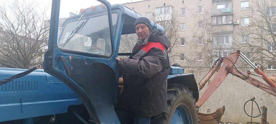 ОПЕРАТИВНАЯ И СЛАЖЕННАЯ РАБОТА ВО БЛАГО ТЕПЛА В ДОМАХ ПОТРЕБИТЕЛЕЙ: АВТОТРАНСПОРТНАЯ СЛУЖБА ФИЛИАЛА "ВОЛНОВАХАТЕПЛОСЕТЬ" ГУП ДНР "ДОНБАССТЕПЛОЭНЕРГО" ОПЕРАТИВНАЯ И СЛАЖЕННАЯ РАБОТА ВО БЛАГО ТЕПЛА В ДОМАХ ПОТРЕБИТЕЛЕЙ: АВТОТРАНСПОРТНАЯ СЛУЖБА ФИЛИАЛА "ВОЛНОВАХАТЕПЛОСЕТЬ" ГУП ДНР "ДОНБАССТЕПЛОЭНЕРГО"