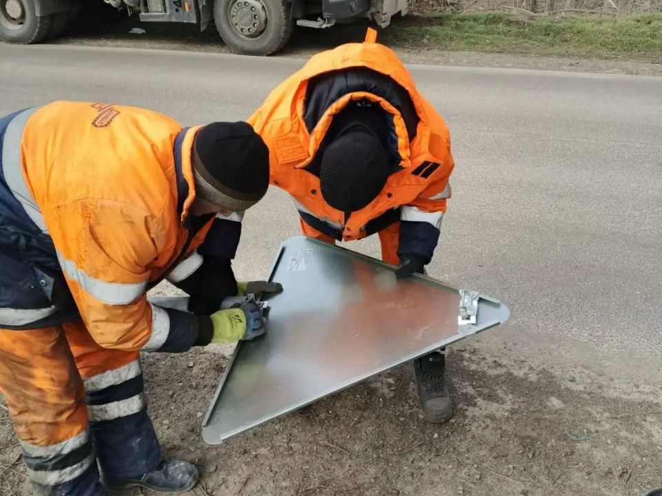 Традиционно рассказываем, какие работы выполнили за сутки на дорогах общего пользования в рамках содержания Традиционно рассказываем, какие работы выполнили за сутки на дорогах общего пользования в рамках содержания