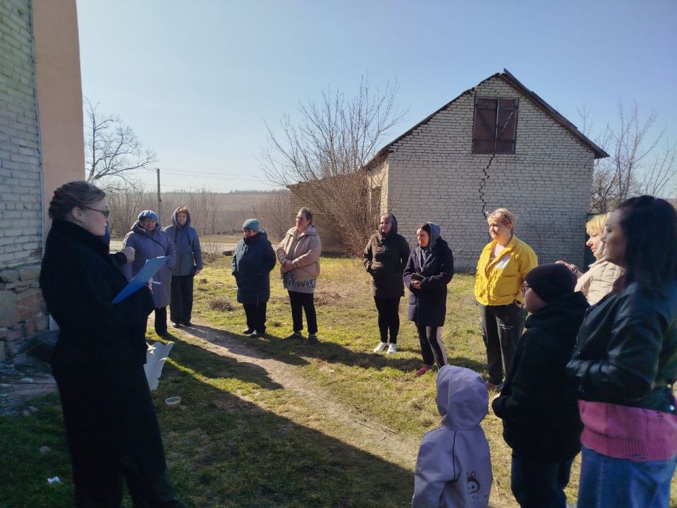 В Старобешевском округе продолжается благоустройство сел Обильное, Новоселовка и Новобешево В Старобешевском округе продолжается благоустройство сел Обильное, Новоселовка и Новобешево