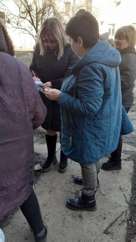 Иван Приходько: В Никитовском внутригородском районе города Горловки реализуется партийный проект «Управдом» Иван Приходько: В Никитовском внутригородском районе города Горловки реализуется партийный проект «Управдом»
