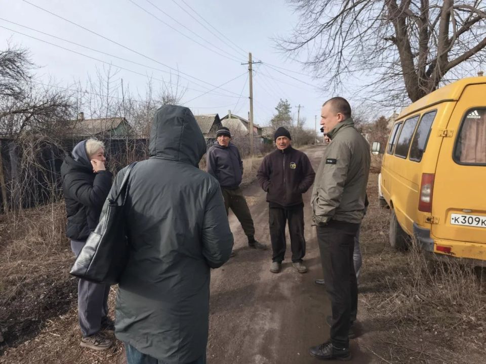 В Никитовском внутригородском районе города Горловка состоялась встреча жителей с представителями Горловского УГГ «Донбасс газ» филиала ООО «ЧМНГ» В Никитовском внутригородском районе города Горловка состоялась встреча жителей с представителями Горловского УГГ «Донбасс газ» филиала ООО «ЧМНГ»