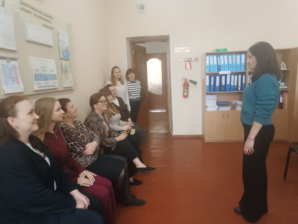 Сегодня, 17 марта, депутат Макеевского городского совета Татьяна Репунова провела встречу с коллективом ГБУ ДНР «Донецкий Республиканский академический молодежный театр», в рамках поручения Главы ДНР Дениса Пушилина Сегодня, 17 марта, депутат Макеевского городского совета Татьяна Репунова провела встречу с коллективом ГБУ ДНР «Донецкий Республиканский академический молодежный театр», в рамках поручения Главы ДНР Дениса Пушилина