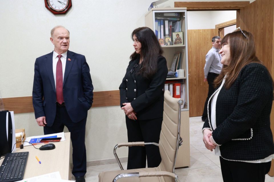 Татьяна Москалькова: В Доме прав человека провела рабочую встречу с руководителем фракции КПРФ Г.А. Зюгановым Татьяна Москалькова: В Доме прав человека провела рабочую встречу с руководителем фракции КПРФ Г.А. Зюгановым