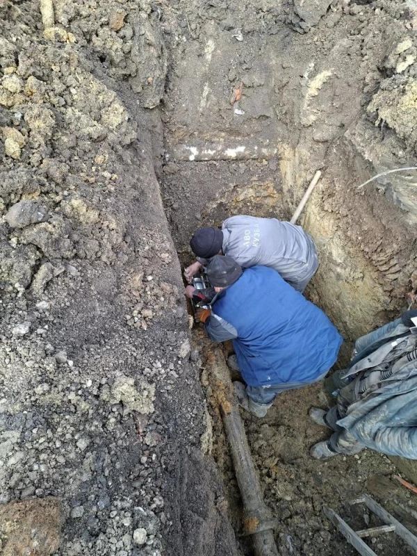 В Горловке специалисты из Кузбасса устранили 7 аварий и заменили 46 м тепловых сетей В Горловке специалисты из Кузбасса устранили 7 аварий и заменили 46 м тепловых сетей