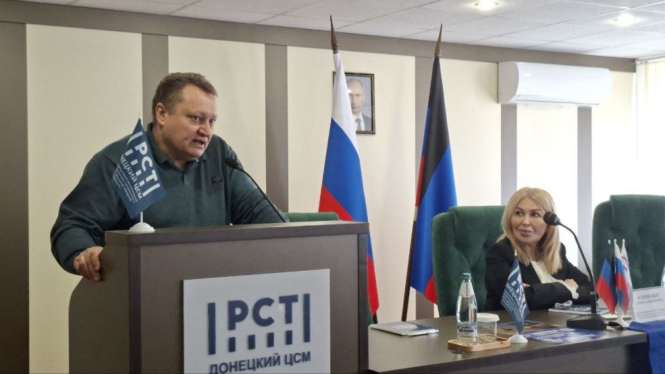 Валентин Левченко: Идеи, которые меняют наш район: итоги встречи в «Донецком ЦСМ» Валентин Левченко: Идеи, которые меняют наш район: итоги встречи в «Донецком ЦСМ»