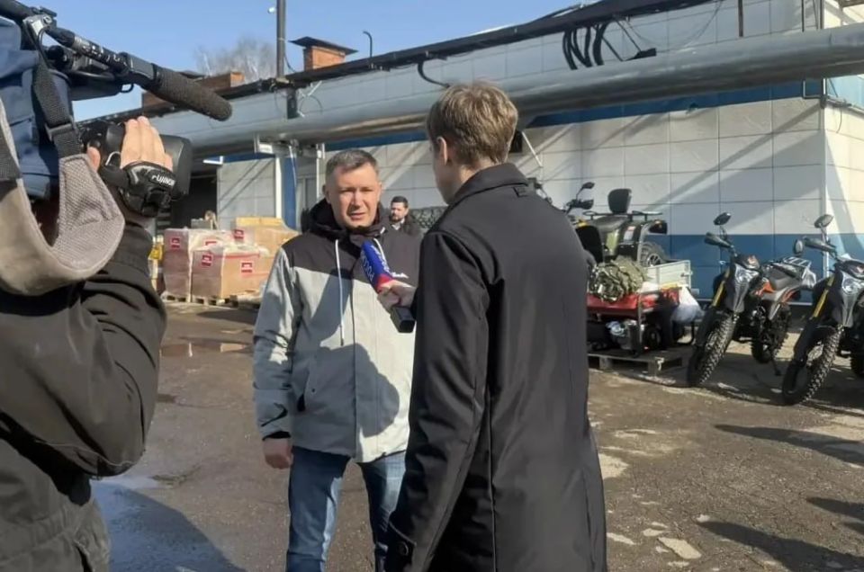 Заместитель Председателя Народного Совета Николай Сытов принял участие в отправке 151-го гуманитарного конвоя в Донецкую Народную Республику Заместитель Председателя Народного Совета Николай Сытов принял участие в отправке 151-го гуманитарного конвоя в Донецкую Народную Республику