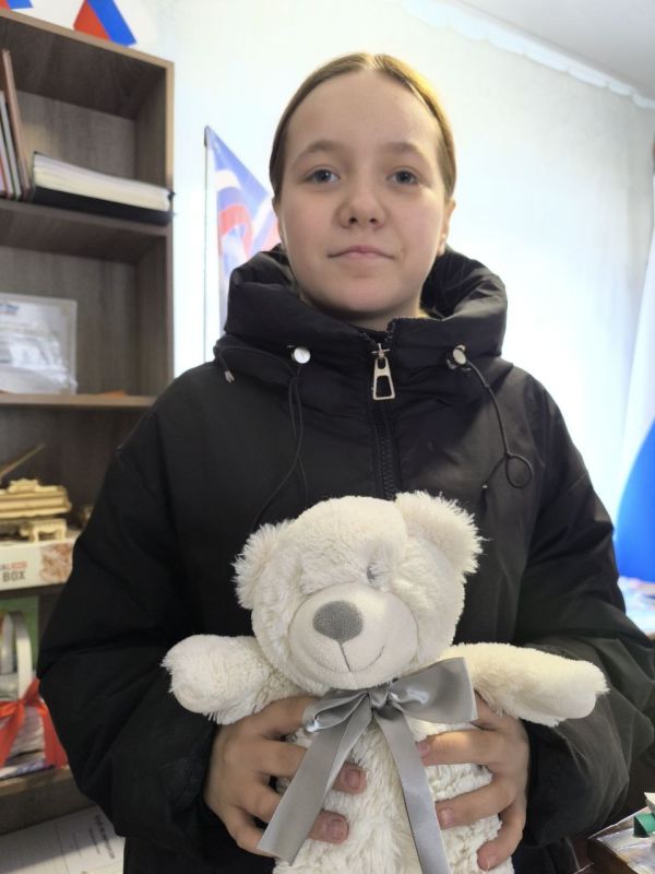 Сахалин снова с нами: гуманитарная помощь доставлена и передана семьям Шахтерска Сахалин снова с нами: гуманитарная помощь доставлена и передана семьям Шахтерска
