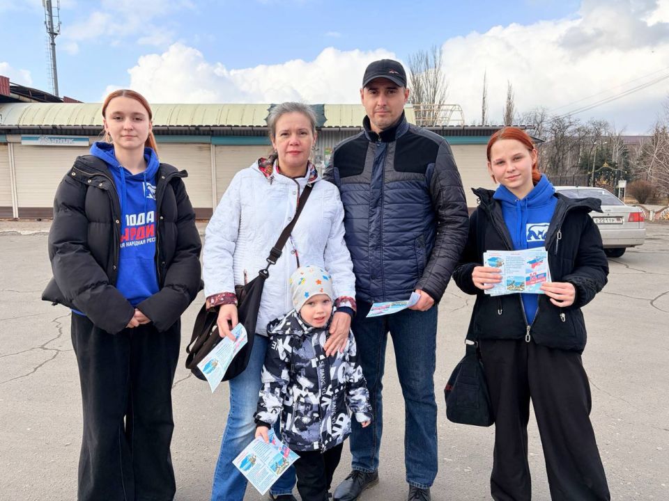 Ждановка отмечает 12 лет единства с Крымом Ждановка отмечает 12 лет единства с Крымом