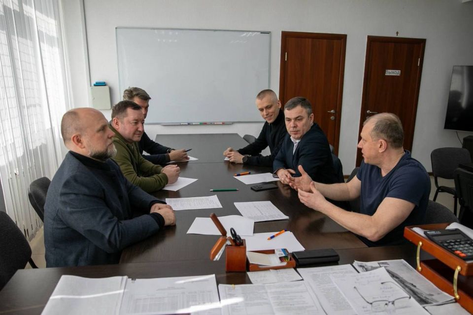 Доступная стоматология, льготные лекарства и переход на ОМС: Что стало главными темами рабочего визита делегации Минздрава РФ в Мариуполе Доступная стоматология, льготные лекарства и переход на ОМС: Что стало главными темами рабочего визита делегации Минздрава РФ в Мариуполе