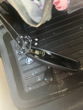 Ревнивец из Донецка размолотил машину возлюбленной от обиды