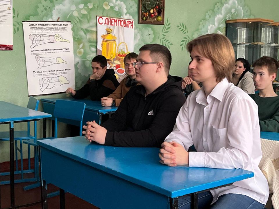 Соглашение с Донецким техникумом сферы услуг — подписано Соглашение с Донецким техникумом сферы услуг — подписано