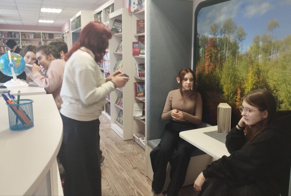 Путешествие в мир знаний: юные читатели в модельной библиотеке Путешествие в мир знаний: юные читатели в модельной библиотеке