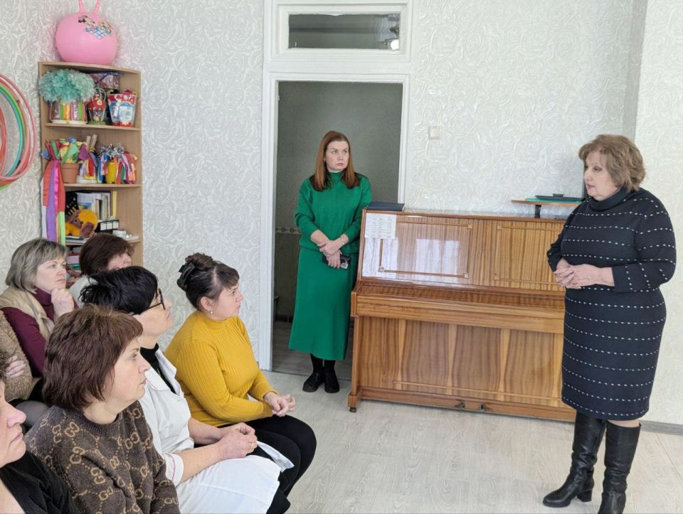 Иван Приходько: Сегодня, 19 марта, в рамках постоянного диалога с населением, инициированного Главой Донецкой Народной Республики Денисом Владимировичем Пушилиным, состоялась встреча начальника Управления образования... Иван Приходько: Сегодня, 19 марта, в рамках постоянного диалога с населением, инициированного Главой Донецкой Народной Республики Денисом Владимировичем Пушилиным, состоялась встреча начальника Управления образования...