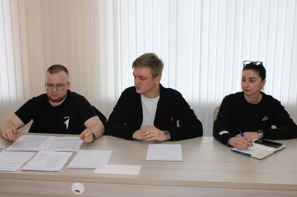 Иван Приходько: Принял участие в заседании Координационного совета по взаимодействию с местным отделением Общероссийского общественно-государственного движения детей и молодежи «Движение Первых» в городском округе Горловка Иван Приходько: Принял участие в заседании Координационного совета по взаимодействию с местным отделением Общероссийского общественно-государственного движения детей и молодежи «Движение Первых» в городском округе Горловка