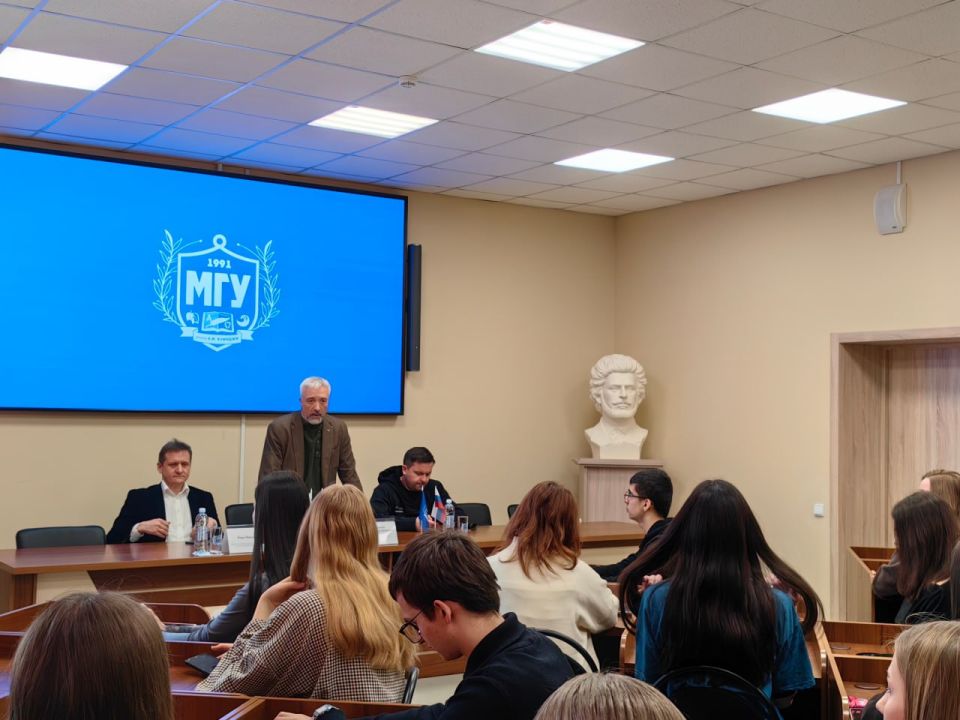 Россотрудничество строит мосты дружбы Россотрудничество строит мосты дружбы