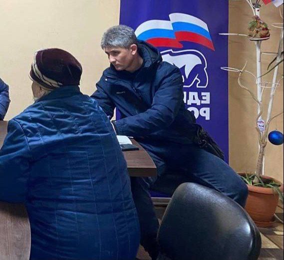 18 марта 2026 года депутаты Ясиноватского муниципального совета от фракции «Единая Россия» Ольга Безуглая, Владислав Мурай и Виталий Кухта провели встречи с населением, обсудив вопросы ЖКХ, транспорта, социальных выплат... 18 марта 2026 года депутаты Ясиноватского муниципального совета от фракции «Единая Россия» Ольга Безуглая, Владислав Мурай и Виталий Кухта провели встречи с населением, обсудив вопросы ЖКХ, транспорта, социальных выплат...