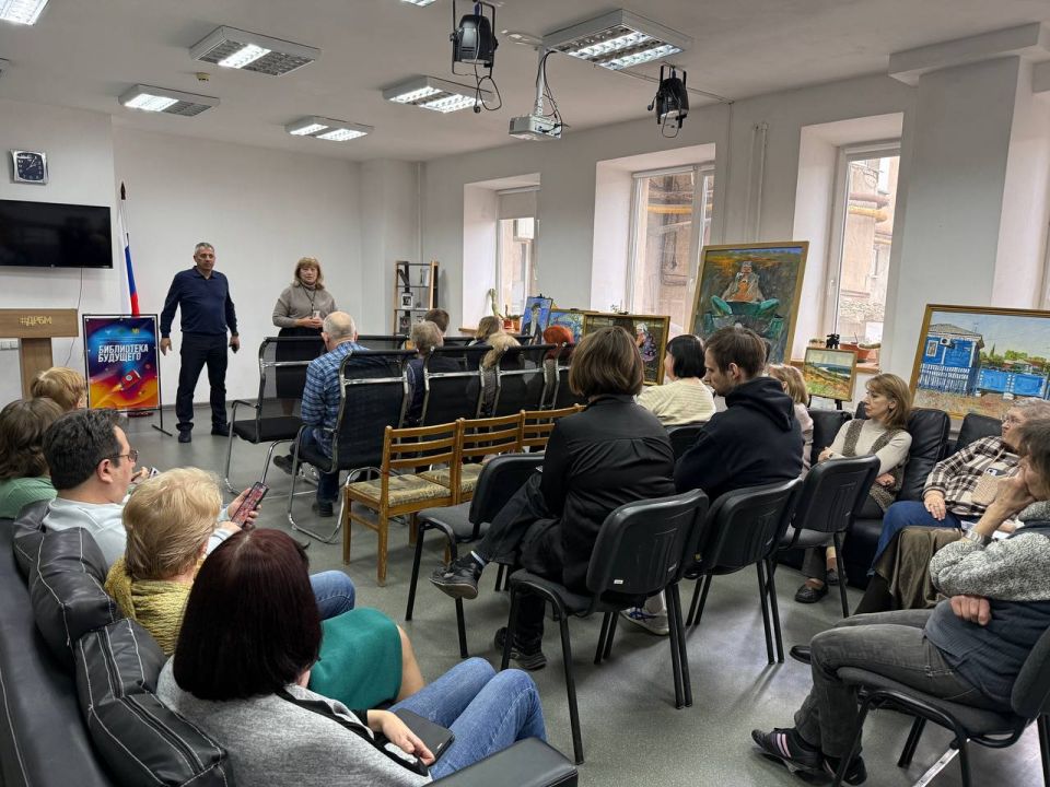 Сегодня, 19 марта, руководитель Управы Ворошиловского внутригородского района Администрации городского округа Донецк ДНР Копылова Татьяна и депутат Донецкого Городского совета Либерман Эдуард провели встречу с населением Сегодня, 19 марта, руководитель Управы Ворошиловского внутригородского района Администрации городского округа Донецк ДНР Копылова Татьяна и депутат Донецкого Городского совета Либерман Эдуард провели встречу с населением