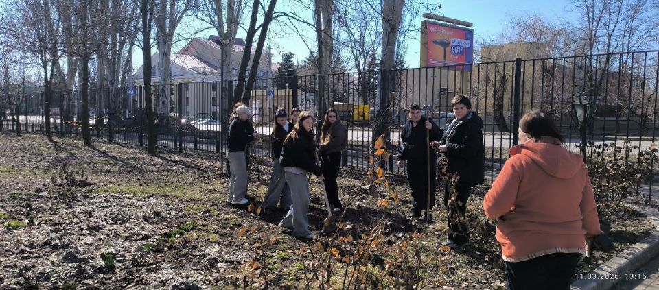 В Центрально-Городском внутригородском районе Макеевки прошла акция «Чистый четверг» в рамках партийного проекта «Городская среда» В Центрально-Городском внутригородском районе Макеевки прошла акция «Чистый четверг» в рамках партийного проекта «Городская среда»