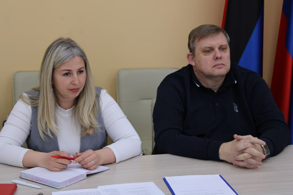 Иван Приходько: Принял участие в заседании Координационного совета по взаимодействию с местным отделением Общероссийского общественно-государственного движения детей и молодежи «Движение Первых» в городском округе Горловка Иван Приходько: Принял участие в заседании Координационного совета по взаимодействию с местным отделением Общероссийского общественно-государственного движения детей и молодежи «Движение Первых» в городском округе Горловка