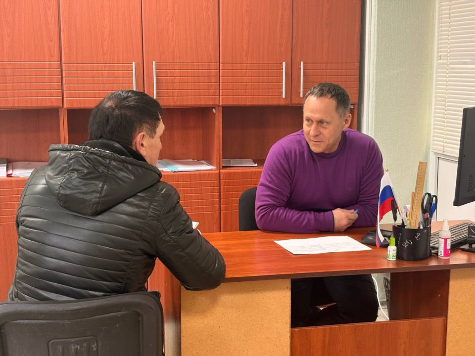 Александр Пеняев: Очередной личный прием, который провел сегодня вместе с заместителем глаавы администрации округа Артемом Поликарповым, был посвящем вопросам самого разного характера Александр Пеняев: Очередной личный прием, который провел сегодня вместе с заместителем глаавы администрации округа Артемом Поликарповым, был посвящем вопросам самого разного характера