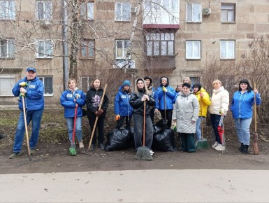 Активисты Ждановки присоединились к акции «Чистый четверг»