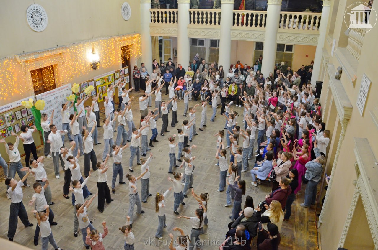 В городе Комсомольское состоится праздничный концерт ко Дню работника культуры «И это всё о них» В городе Комсомольское состоится праздничный концерт ко Дню работника культуры «И это всё о них»