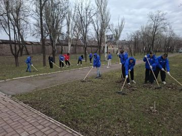 Антон Кольцов: Провели еженедельный общегородской субботник