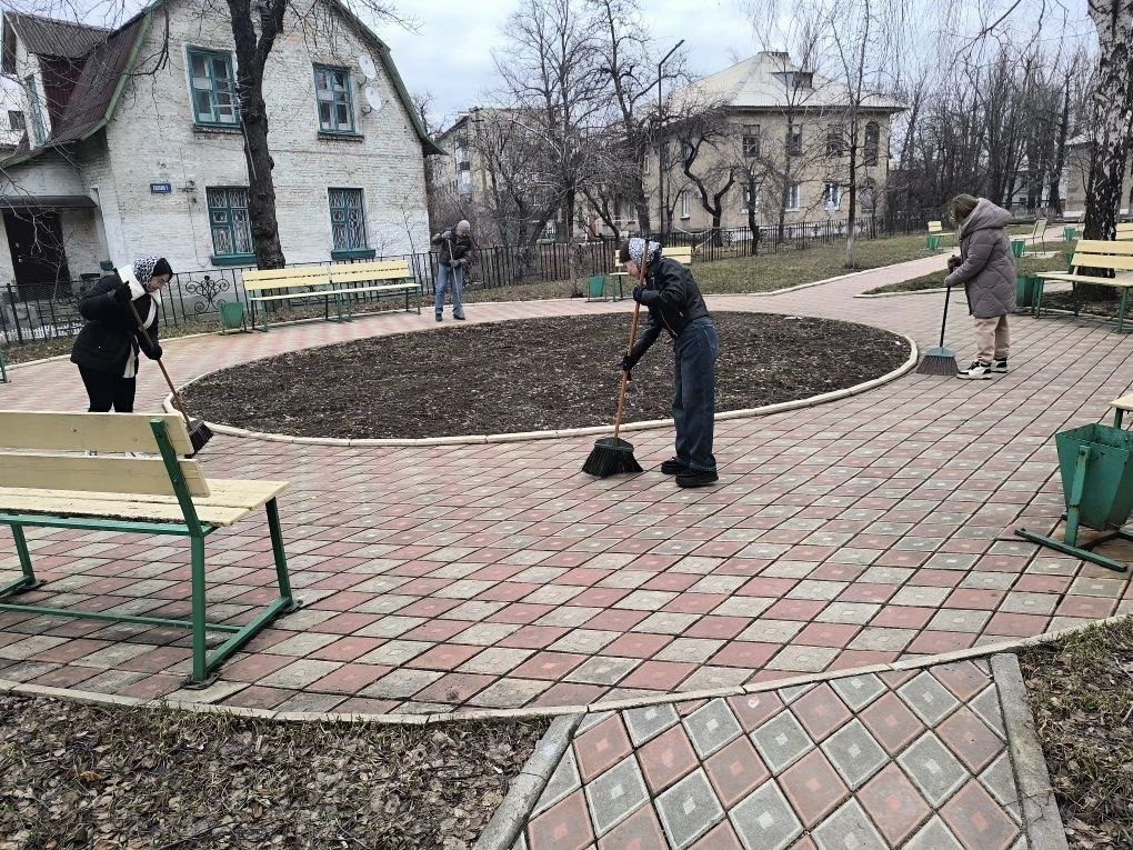 20.03.2026г. коллектив МБУДО ДДШИ принял участие в субботнике по благоустройству и наведению санитарного порядка на территории муниципального образования образования городского округа Дебальцево 20.03.2026г. коллектив МБУДО ДДШИ принял участие в субботнике по благоустройству и наведению санитарного порядка на территории муниципального образования образования городского округа Дебальцево