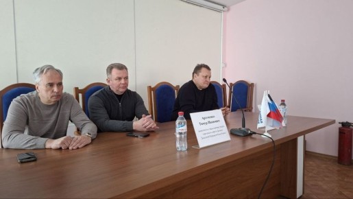 Валентин Левченко: Сегодня вместе с заместителем главы администрации городского округа Донецк Тимуром Артеменко встретились с сотрудниками АО «ИНСТИТУТ ЮЖНИИГИПРОГАЗ»